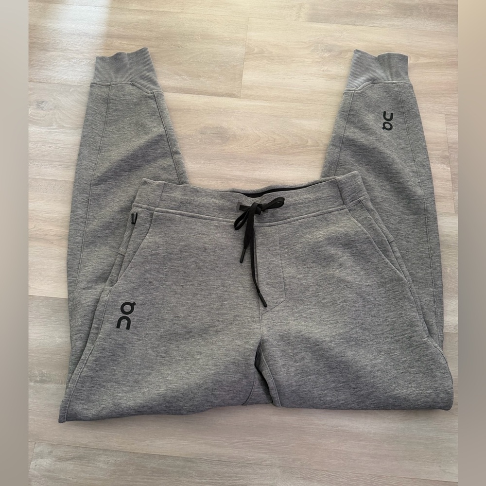 ON CLOUD SWEATPANTS